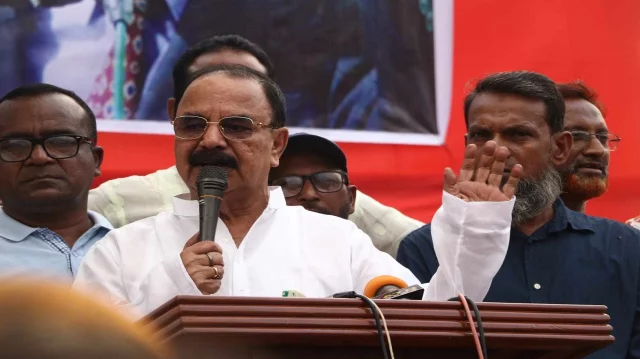 অন্তবর্তীকালীন সরকারকে লাল গোলাপ শুভেচ্ছা দিয়ে বিদায় দিতে চাই: গয়েশ্বর